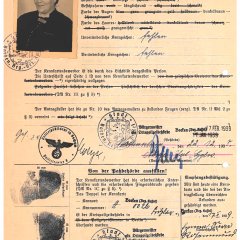 Die Borkenerin Adele Rosenmund war eines von sechs Millionen Opfern des Holocaust. Sie starb im Alter von 63 Jahren in der Gegend von Minsk. Man fragt sich unwillkürlich: Wer ermordet eine 63 Jahre alte Frau. Und: Warum? (Ausschnitt aus einer Kennkarte der Stadt Borken (Hessen), 1938. Stadtarchiv)